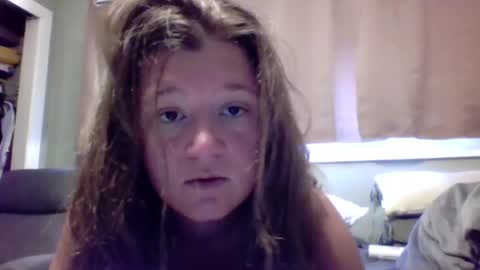 Snapshot of meveler22 chatting on July 2026 03:18:02 PM Angela online show from July 2026 03:18:02 PM