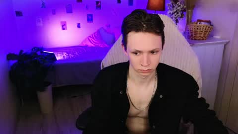 MEVERIK OUSHEN online show from May 2026 08:17:01 PM