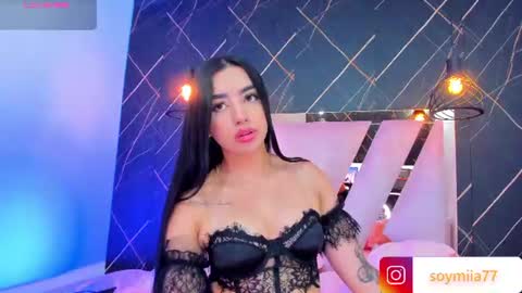 Snapshot of mia77_ chatting on July 2026 01:20:01 AM Mia online show from July 2026 01:20:01 AM
