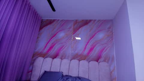 Emi online show from February 2026 07:17:02 PM