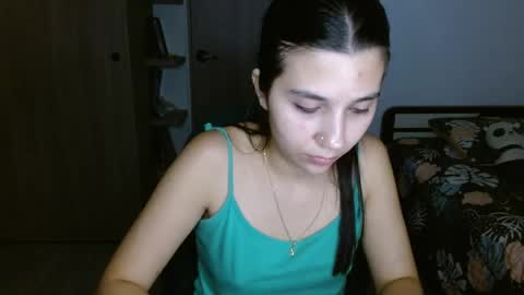 Mia online show from April 2026 04:03:02 AM