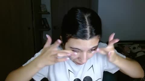 Mia online show from May 2026 04:54:02 AM