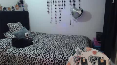 mia online show from January 2026 04:04:01 AM