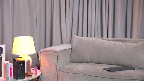 mia_buny_ online show from June 2026 12:25:02 PM