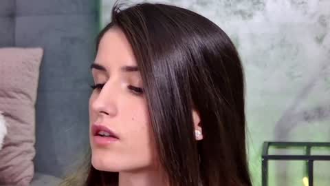 Snapshot of mia_carter99 chatting on February 2025 12:19:01 AM Freya Allen online show from February 2025 12:19:01 AM