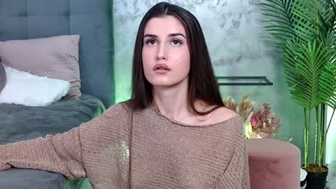 Snapshot of mia_carter99 chatting on February 2025 09:20:02 PM Freya Allen online show from February 2025 09:20:02 PM