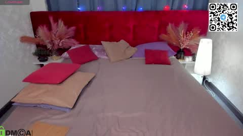 mia_e1fie online show from April 2026 10:56:02 PM