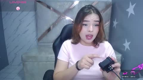 Mia online show from March 2026 01:26:02 PM