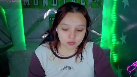 Snapshot of mia_foster_t chatting on July 2026 01:14:02 PM Mia online show from July 2026 01:14:02 PM