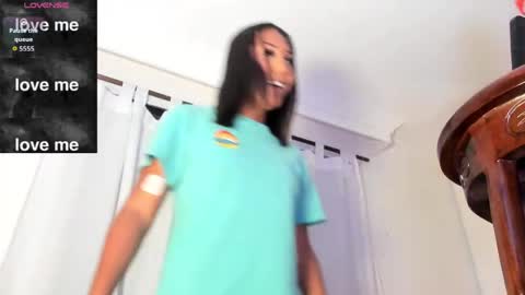mia_hornny_ online show from May 2026 05:27:02 AM