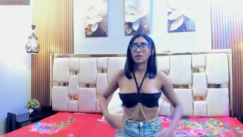 Mia.  online show from May 2026 10:53:01 AM