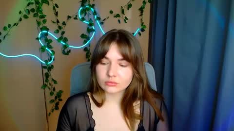 mia_lemm online show from March 2026 07:25:01 AM