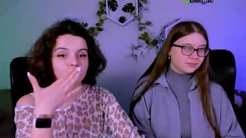 mia_mooon_ online show from July 2026 08:29:02 AM