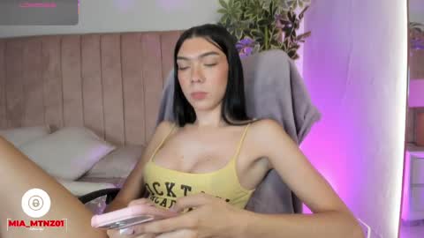 mia_mtnz02 online show from May 2026 03:46:01 AM