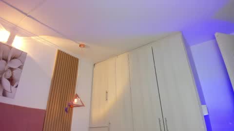 Mia Nevaeh - follow me online show from April 2026 08:12:02 PM