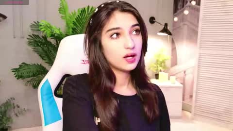 Snapshot of mia_purr chatting on February 2026 03:49:02 PM Mia online show from February 2026 03:49:02 PM