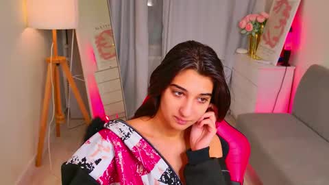 Snapshot of mia_purr chatting on March 2026 05:18:01 PM Mia online show from March 2026 05:18:01 PM