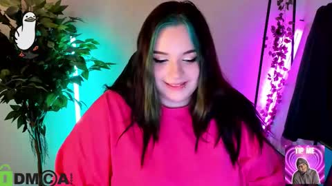 Mia online show from March 2026 01:12:01 AM