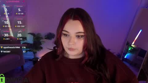 Mia online show from April 2026 06:19:01 AM