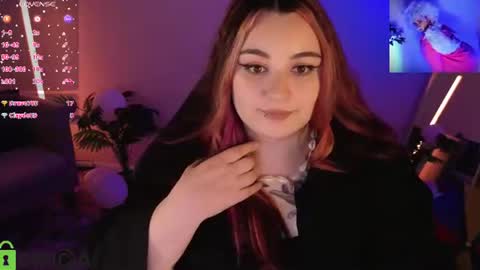 Snapshot of mia_r0ss chatting on June 2026 01:04:02 AM Mia online show from June 2026 01:04:02 AM