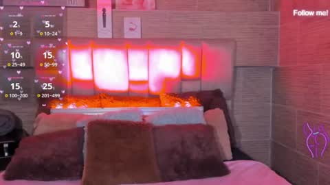 Mia online show from July 2026 12:06:02 AM