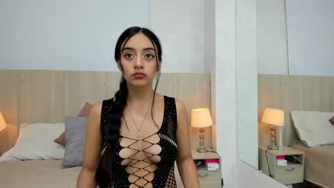 Mia Visconti online show from May 2026 03:22:02 AM