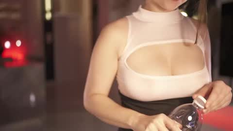 VixenMia online show from May 2026 03:59:02 AM