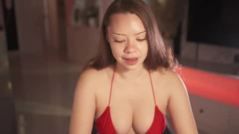 VixenMia online show from May 2026 03:59:02 AM