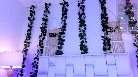 Mia online show from March 2026 11:35:01 AM