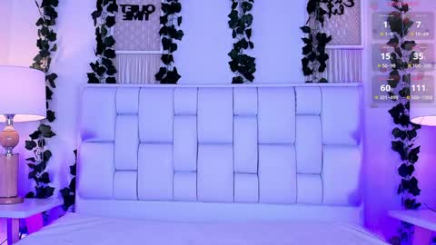 Mia online show from April 2026 11:30:02 AM