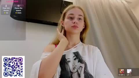 miaamurr online show from July 2026 08:58:01 PM