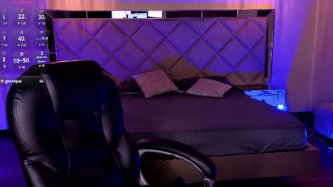 Snapshot of mialaurence_ chatting on June 2026 12:32:02 AM Call me Mia online show from June 2026 12:32:02 AM