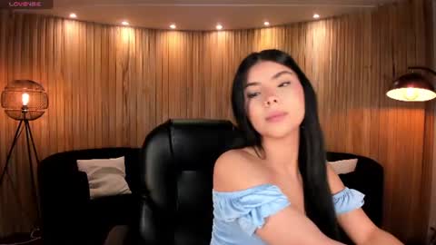 Snapshot of mialaurence_ chatting on July 2026 07:24:01 PM Call me Mia online show from July 2026 07:24:01 PM