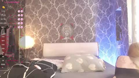Mia online show from July 2026 12:30:02 PM