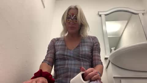 miamitransgirl305 online show from April 2026 02:27:02 AM