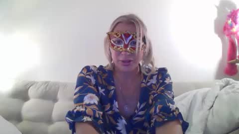 miamitransgirl305 online show from May 2026 01:32:02 AM