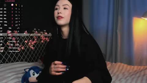 Snapshot of miarielle chatting on June 2026 04:57:02 PM Liz online show from June 2026 04:57:02 PM