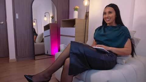 Snapshot of miarouss3 chatting on June 2026 01:28:01 PM My name is Mia Please say hello I like to chat with you. If you have requests or dirty talk please use tip online show from June 2026 01:28:01 PM
