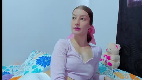  Chloe  online show from April 2026 07:18:02 PM