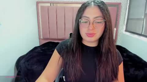 Snapshot of miawils_ chatting on July 2026 07:13:01 PM M I A W I L S online show from July 2026 07:13:01 PM