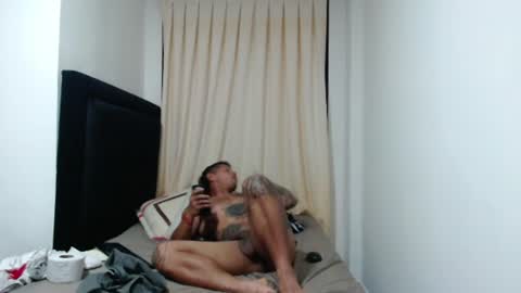 Snapshot of michael_daviss1 chatting on June 2026 10:54:02 PM Michael Daviss online show from June 2026 10:54:02 PM