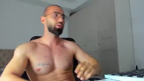 MichaelEvansx online show from June 2026 09:19:01 PM