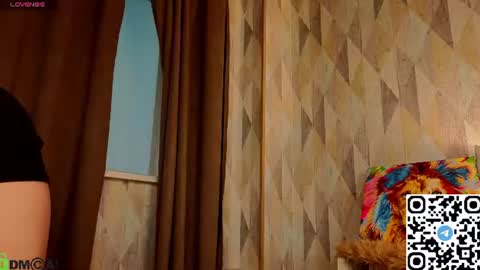 Snapshot of michelle_blond chatting on June 2026 01:27:01 AM michelle_blond online show from June 2026 01:27:01 AM
