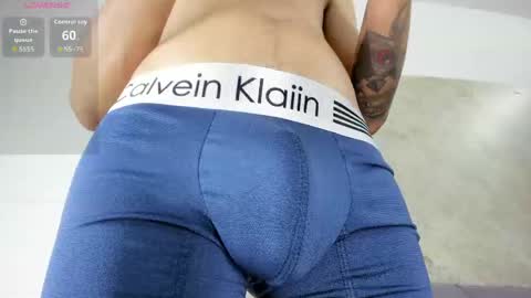 mick_lollipopp online show from April 2026 07:58:01 PM