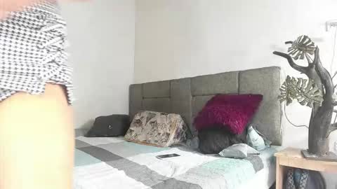 mickey_beasley1 online show from March 2026 10:05:02 PM