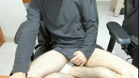 microfama00 online show from May 2026 10:47:02 PM
