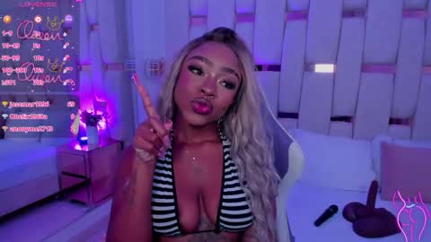 Miia Schwarz  online show from April 2026 11:05:02 PM