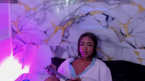Snapshot of miia_schwarz_ chatting on June 2026 04:04:02 AM miia_schwarz_ online show from June 2026 04:04:02 AM