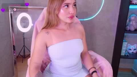 miia_sttone online show from April 2026 04:55:01 PM