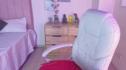 M I I A     online show from July 2026 07:53:01 PM